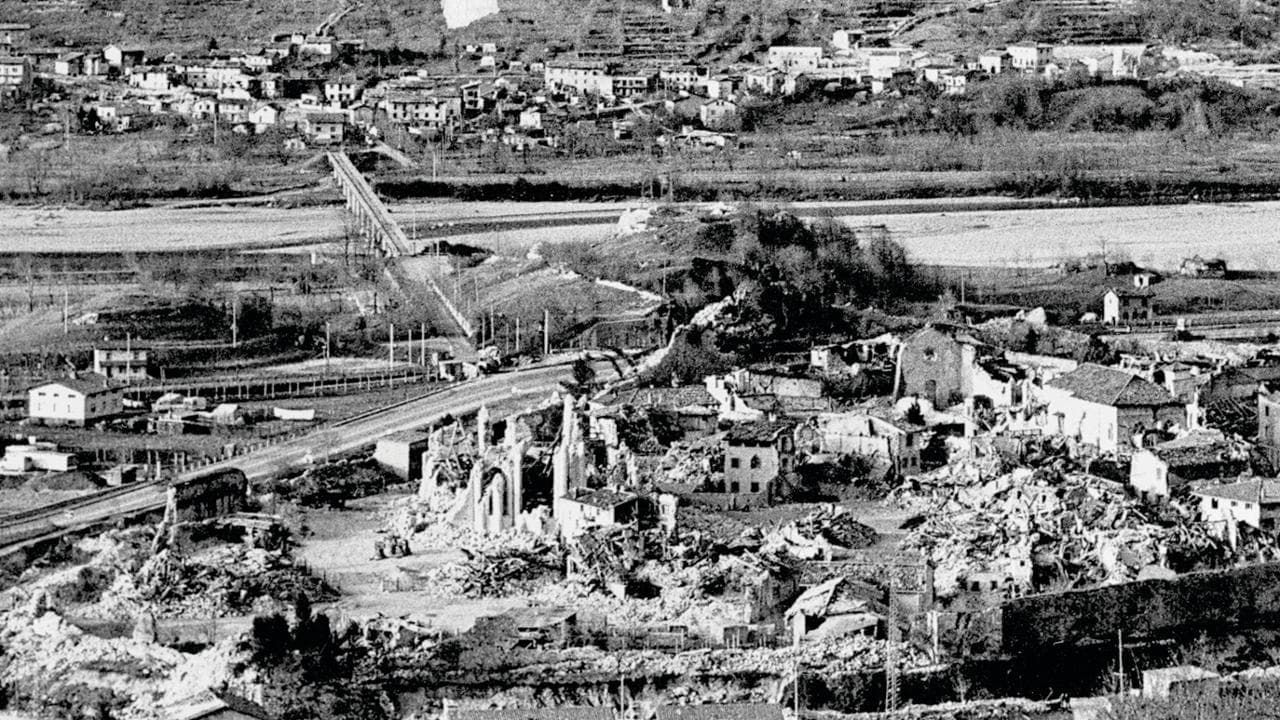 Nel paese simbolo del sisma. Venzone, il borgo che non volle morire, orgoglio del Friuli ferito