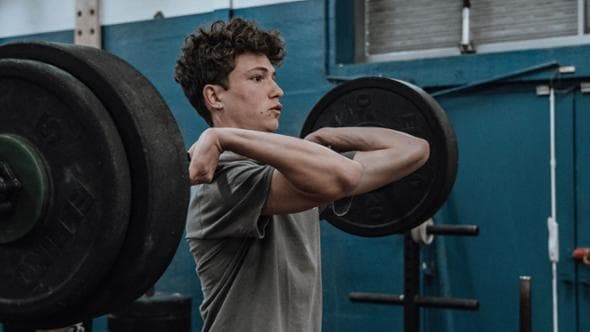 “Giorgio ha 16 anni e la palestra è la sua ossessione. Dice che il suo cattivo rapporto con il peso dipende da me”