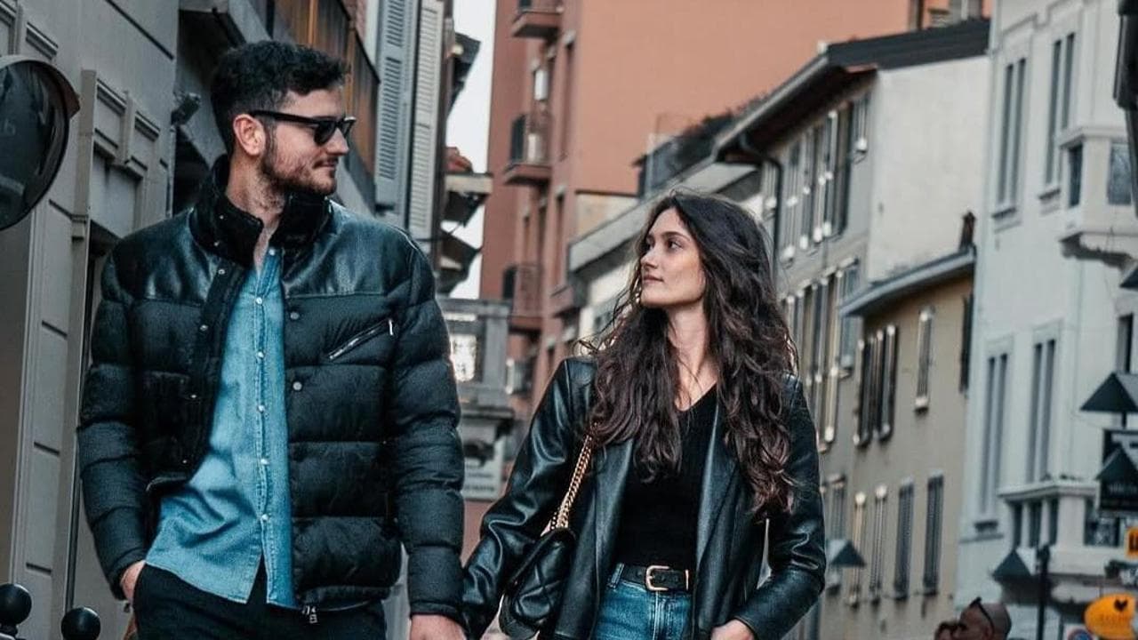 Coppia di fidanzati si schianta in scooter, i corpi trovati da un runner in un fosso ore dopo | Video